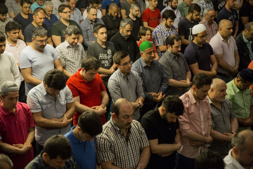 Berlin Şehitlik Camii'nde ramazan coşkusu 3