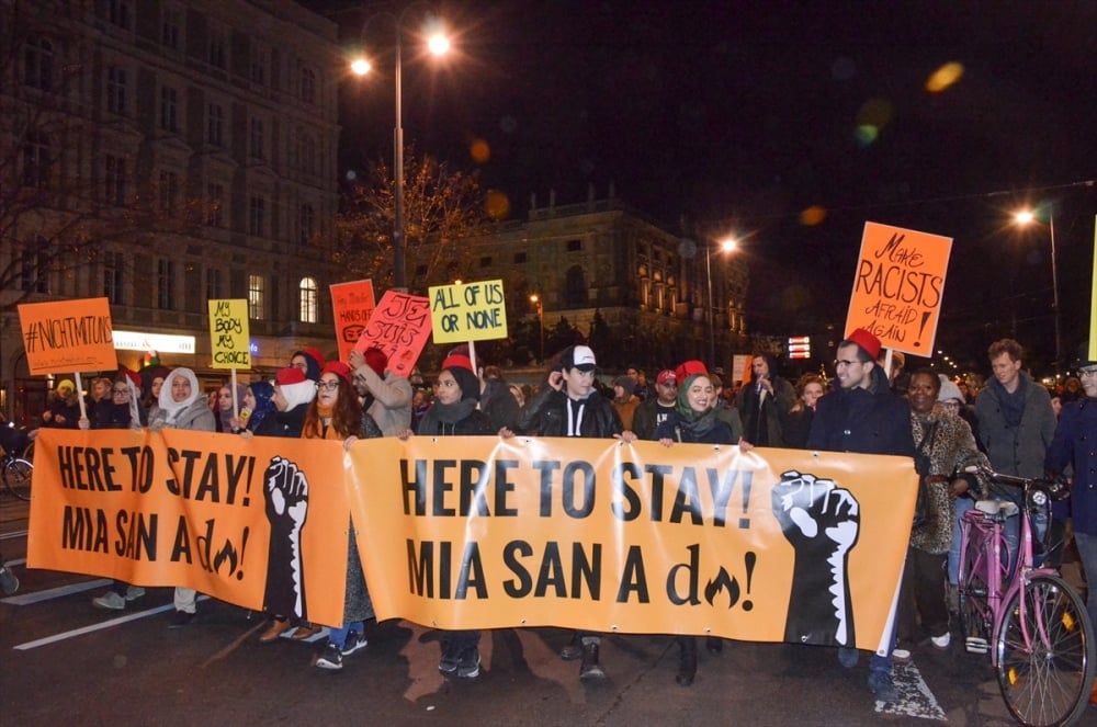 Avusturya'da fesli ırkçılık protestosu 9