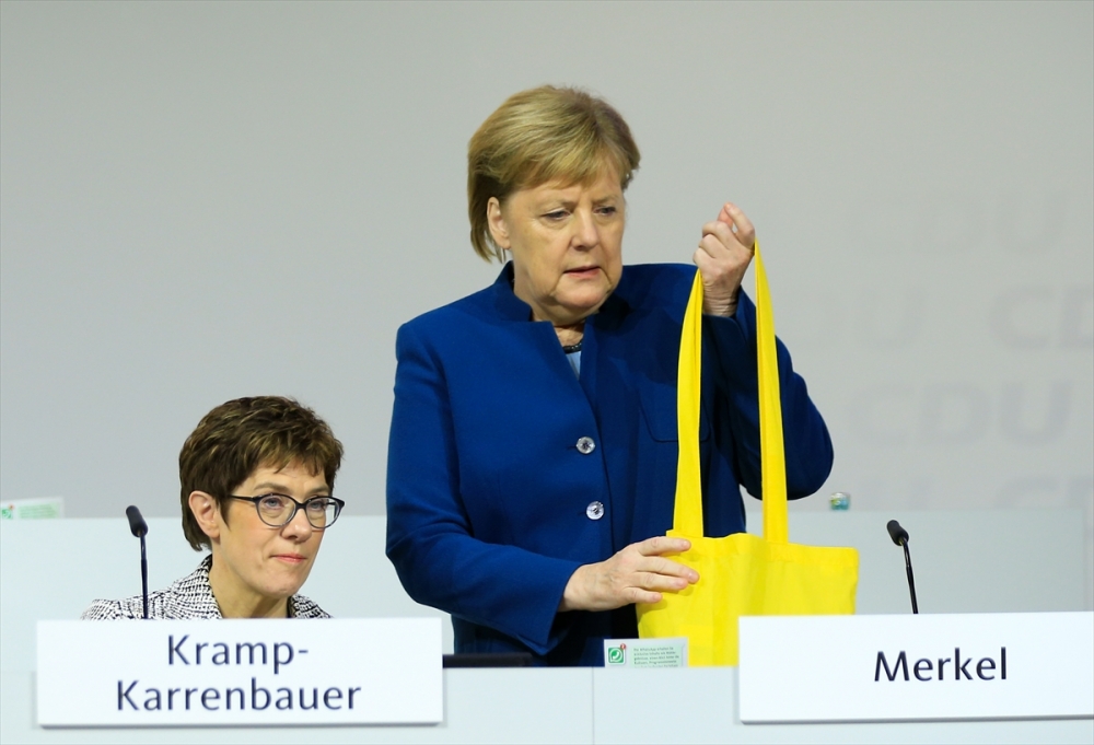 Merkel'in halefi belli oldu 38
