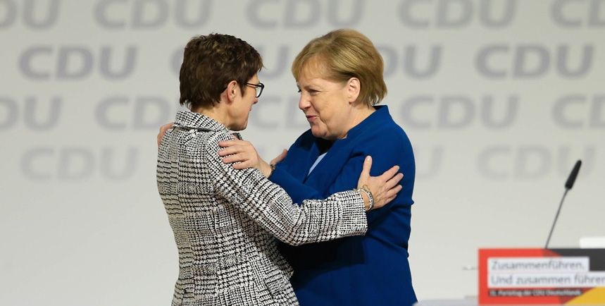 Merkel'in halefi belli oldu 61