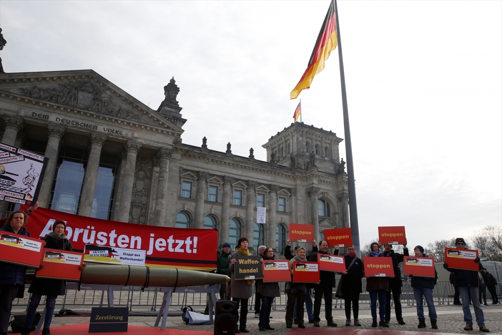 Almanya'nın silah ihracat politikası protesto edildi 12