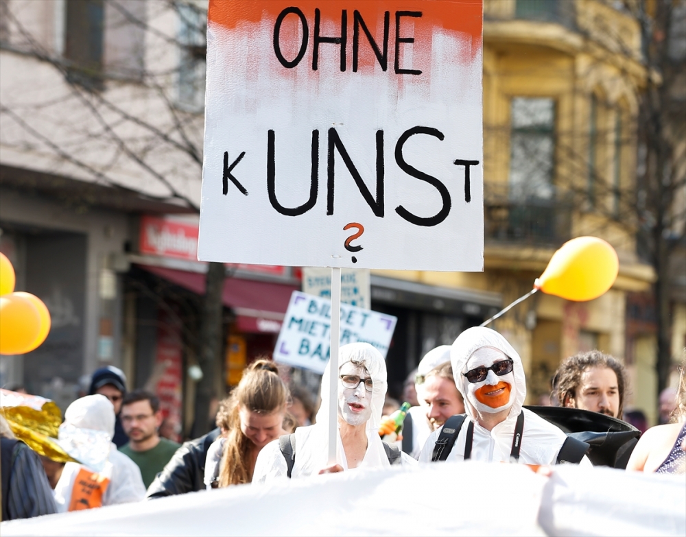 Almanya’daki kira artışı protesto edildi 3