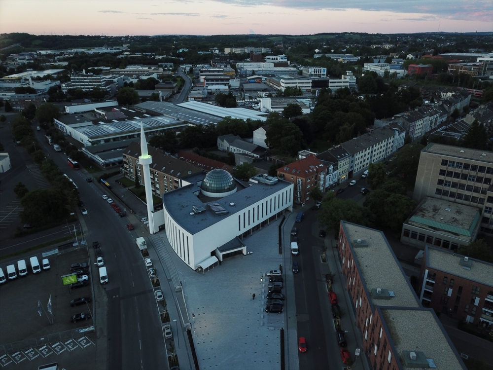 Almanya‘da ‘Cami Meydanı’ açıldı 11
