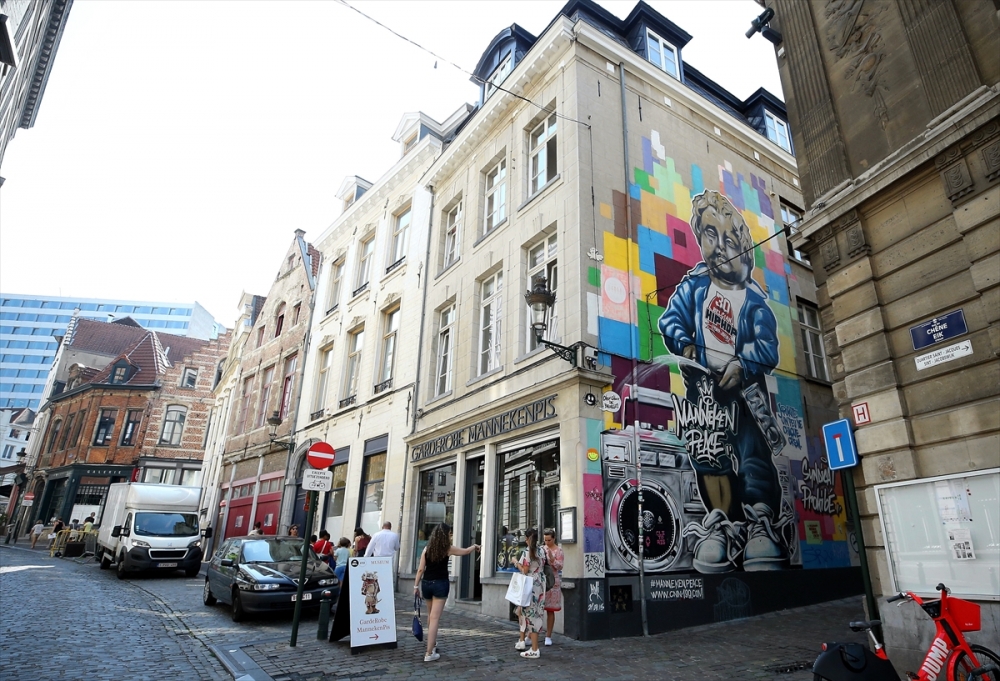 Brüksel sokakları çizgi roman oldu 24
