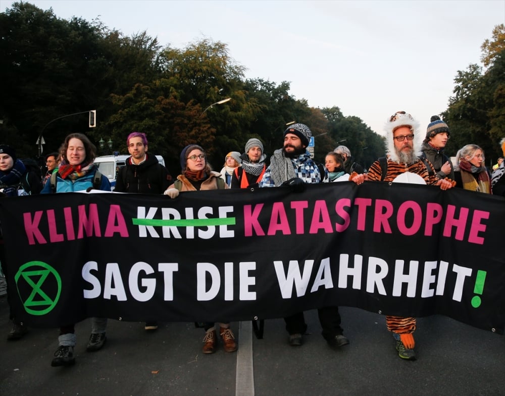 Çevreciler, Alman hükümetini protesto etti 21