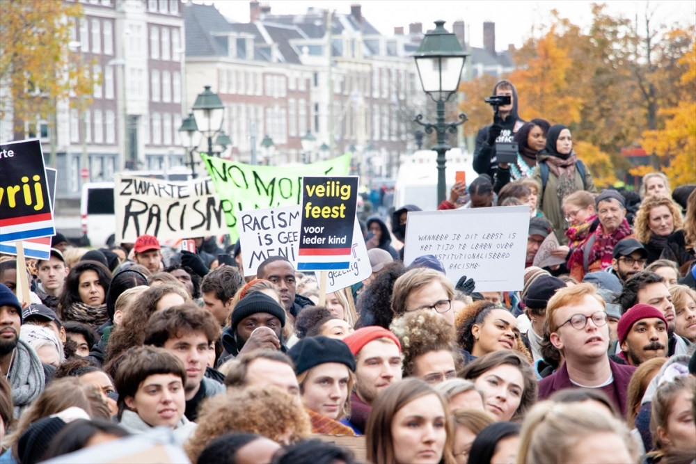 Hollanda'da ırkçılık karşıtı protesto 5