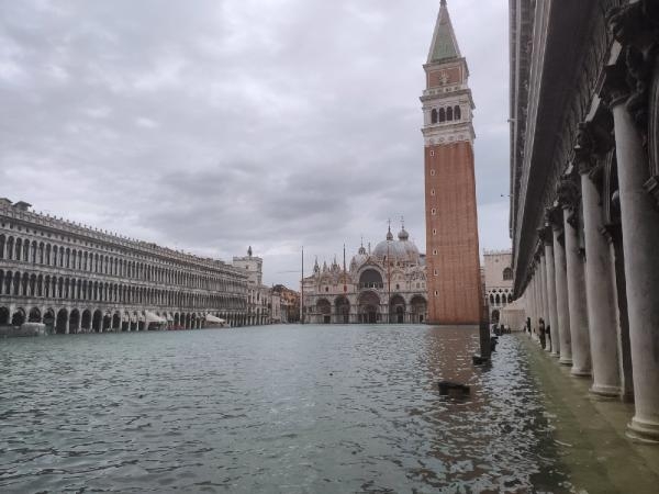 Venedik yeniden sular altında 5
