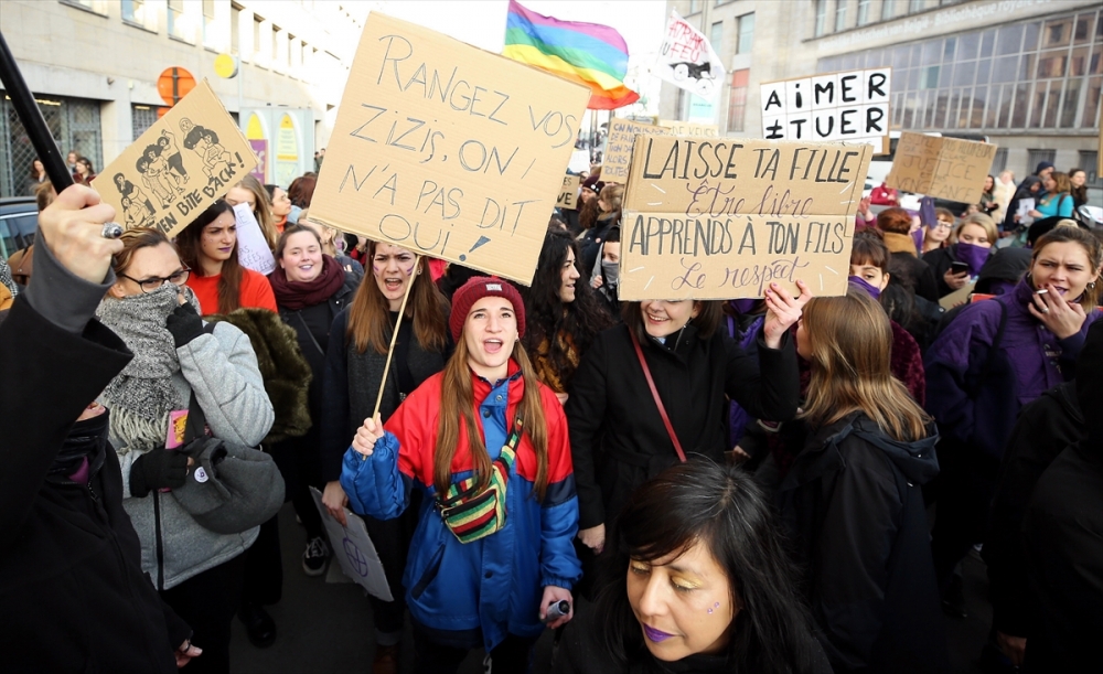 Brüksel'de kadına karşı şiddet protesto edildi 10