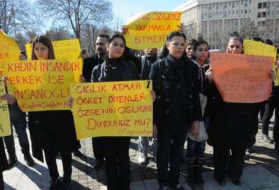 Gaziantep'te Özgecan Aslan'ın öldürülmesi protestosu