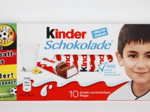 Kinder çikolatadan PEGİDA'ya Türk sürprizi