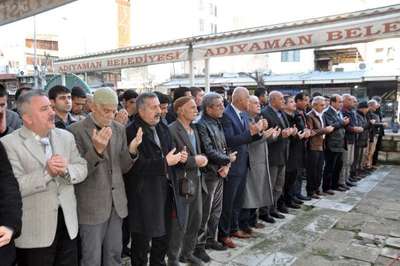 Adıyaman'da Çakıroğlu için mevlit ve gıyabi cenaze namazı