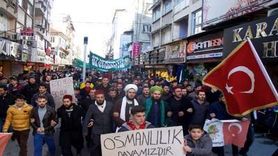 Sakarya'da Valilik izinli 'Osmanlı' yürüyüşüne tepki
