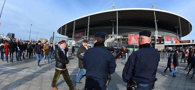 İngiltere'den uyarı: Fransa'ya gitmeyin!