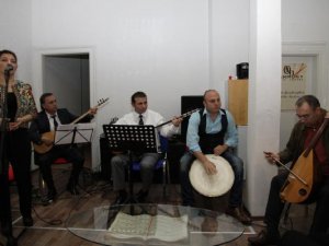 Anadolu’nun büyük ozanları türkülerle anıldı