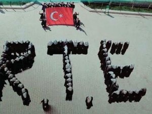 İmam hatip öğrencili R.T.E yazısı