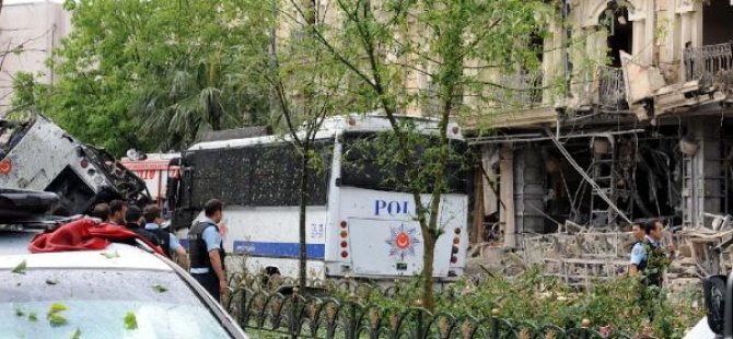 Camiden "kontrollü patlama" anonsu