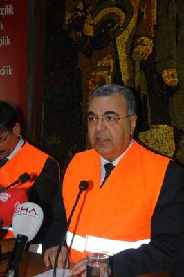 CHP İl Başkanı: Gaziantep'te 15 bin insan işinden oldu