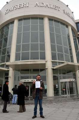Dernek Başkanı dolandırıldığını iddia etti