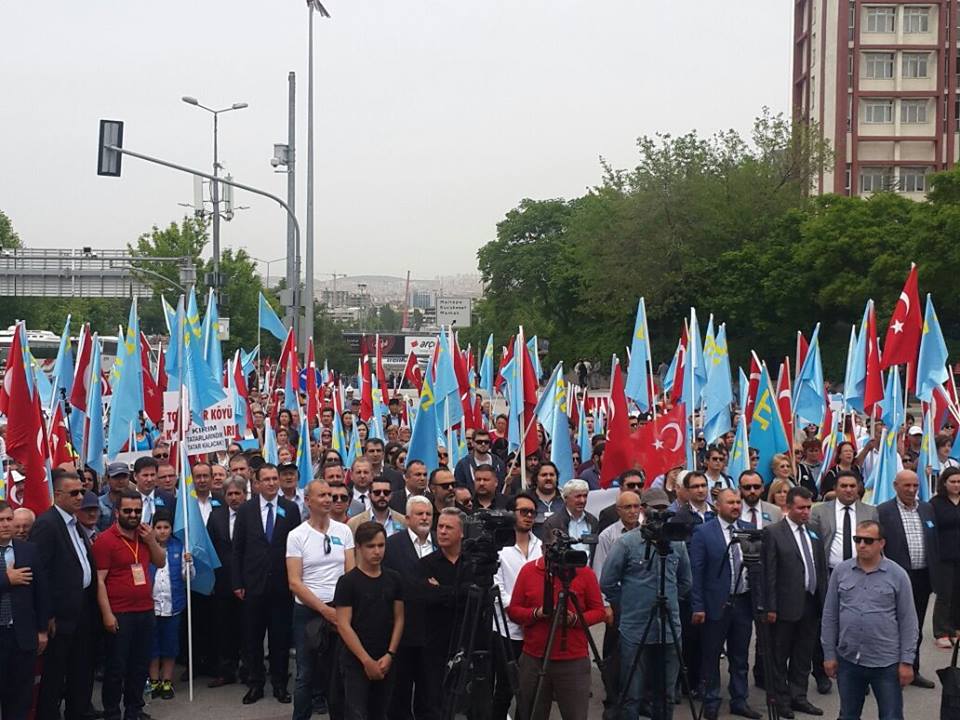 Kırımlılar Frankfurt'ta gösteri yapacak