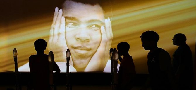 Muhammed Ali son yolculuğuna uğurlanıyor