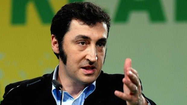 '18 yaşından beri Türk vatandaşı değilim'