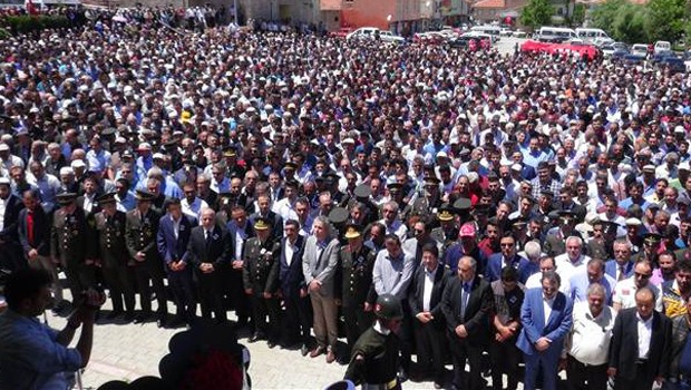 Şehidi 5 bin kişi uğurladı