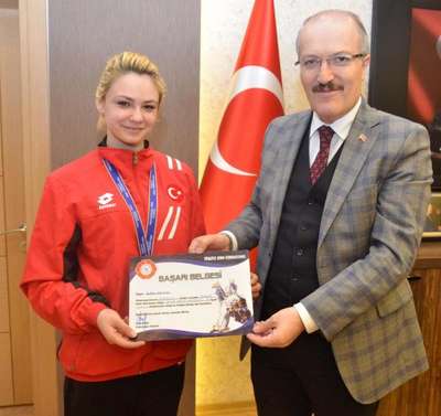 Kolunda ödem oluşan milli judocu yoğun bakımda