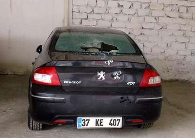Tosya Belediye Başkan Yardımcısı'nın otomobiline silahlı saldırı