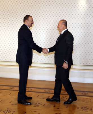 Azerbaycan Cumhurbaşkanı Aliyev, Dışişleri Bakanı Mevlüt Çavuşoğlu'nu kabul etti