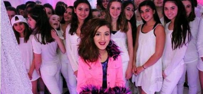 13 yaşındaki Türk kızı ABD'yi sallıyor