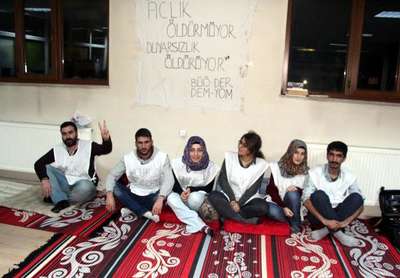 Bingöl Üniversitesi'nde 20 öğrenci açlık grevinde