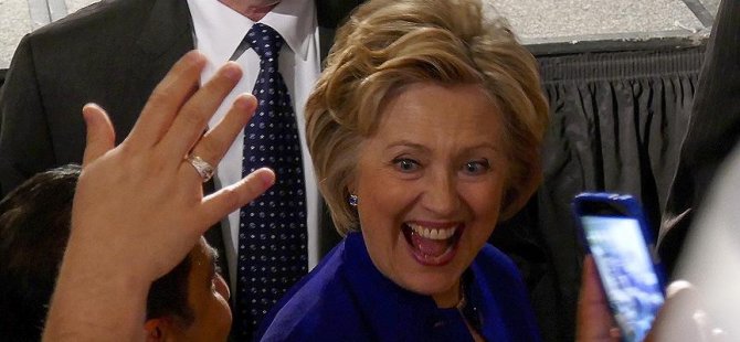 Hillary Clinton ikinci kez anneanne oldu