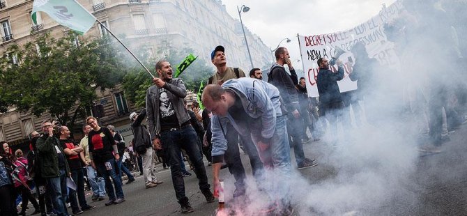 Paris'te protesto yürüyüşüne yasak