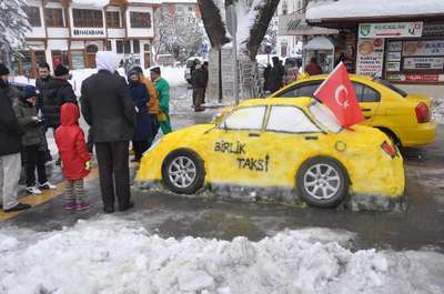 KÜTAHYA'DA KARDAN TAKSİ