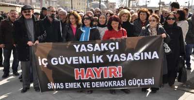 Sivas'ta 'İç Güvenlik Yasa Tasarısı' protestosu