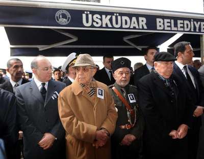 Şehit cenazesinde bir eski genelkurmay başkanı