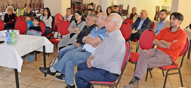 Esssen'de sağlıklı çocuk gelişimi semineri