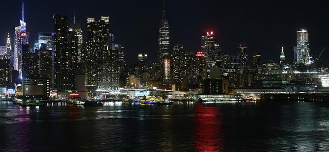 Empire State, İstabul için karanlığa büründü