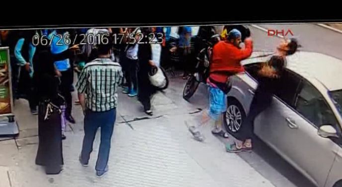 Oruç tutmayan genci hastanelik ettiler