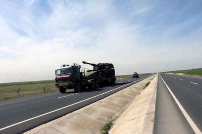 Şırnak sınırına uzun menzili obüs topları sevkiyatı