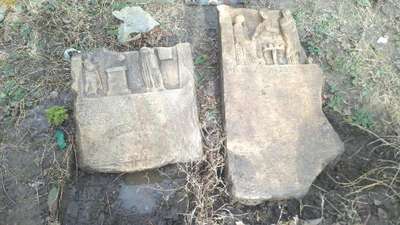 Evinin bahçesinde Roma dönemine ait lahit buldu