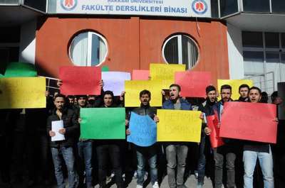 Din Öğretmenliği öğrencilerinden YÖK'e tepki