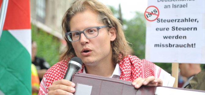 'Gerçek demokrasi Türkiye'de yaşanıyor'