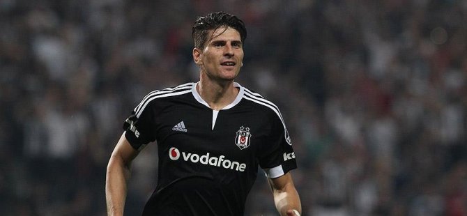 Beşiktaş, Mario Gomez'in doğum gününü kutladı