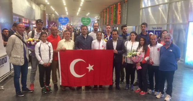Millilerimiz 12 madalyayla döndüler