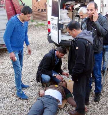 Zabıta ile pazarcıların meydan savaşı