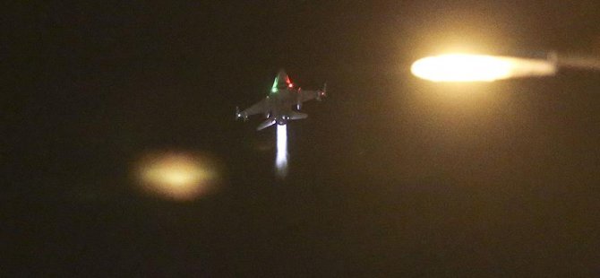 F-16'lar, Sikorksy helikopteri düşürdü