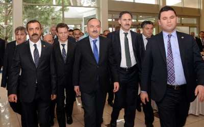 Bakan Müezzinoğlu'ndan sağlık çalışanlarına: Bu milletin dualarıdır bunun karşılığı