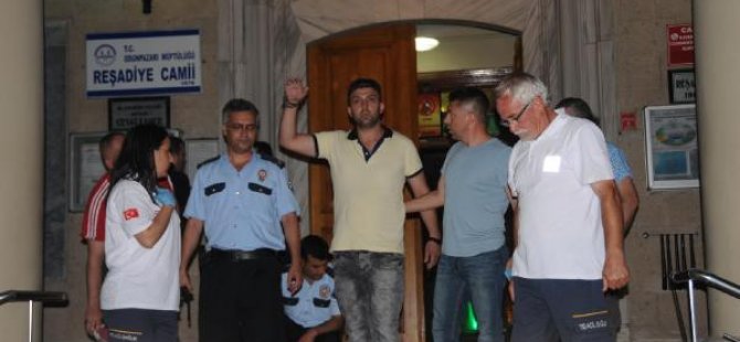 'Beklenen mehdi benim' dedi minareye çıktı