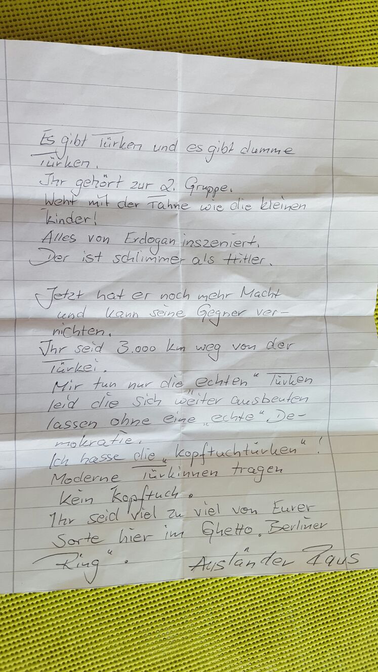 Almanya’da ırkçı bildiri: Türbanlılardan nefret ediyorum